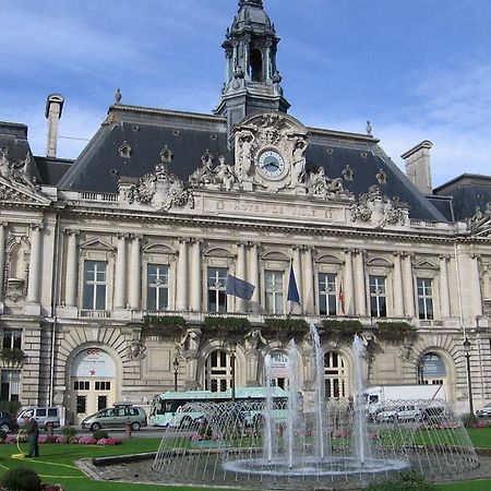 La Maison Tourangelle Tours Exterior photo